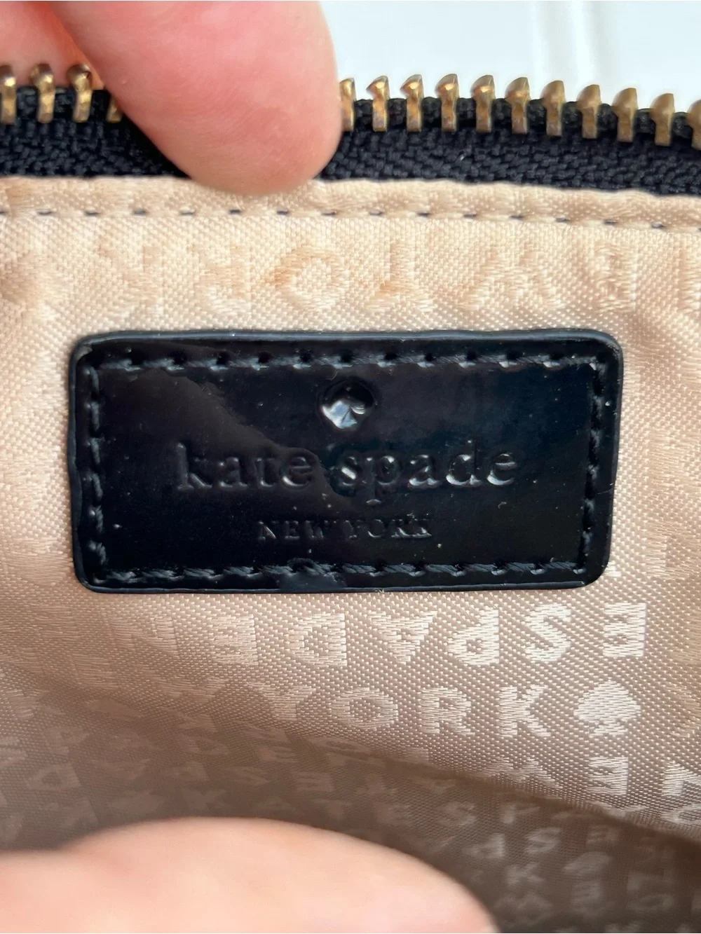 kate spade Wristlet Black Patent Perforated Hearts Bag Wallet Travel 5x9